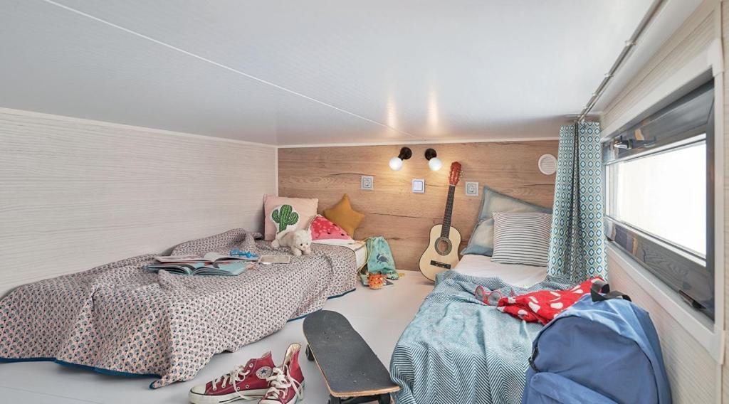 Отель Paradise Challets And Camping Sarrecave Экстерьер фото